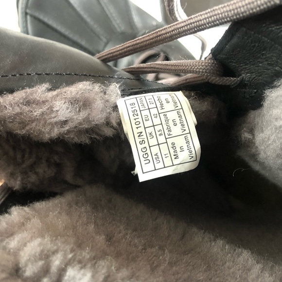 ::SOLD:: UGG Mixon Patchwork Snow Boots - Picture 7 of 8